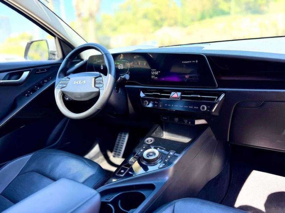 Kia Niro Ex      2023