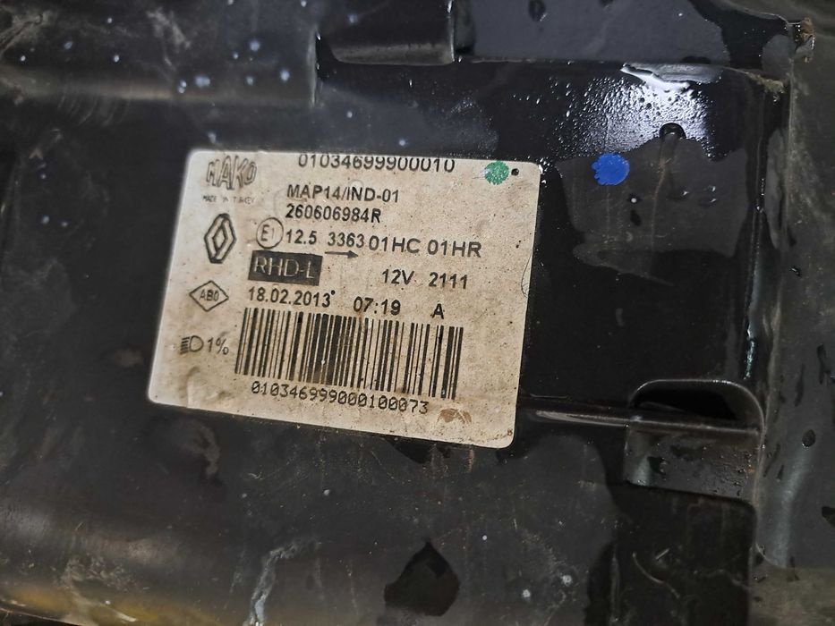 Фара передня права ліва  RENAULT CLIO IV 2013