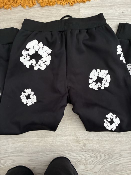 sweat e calças denim tears conjunto