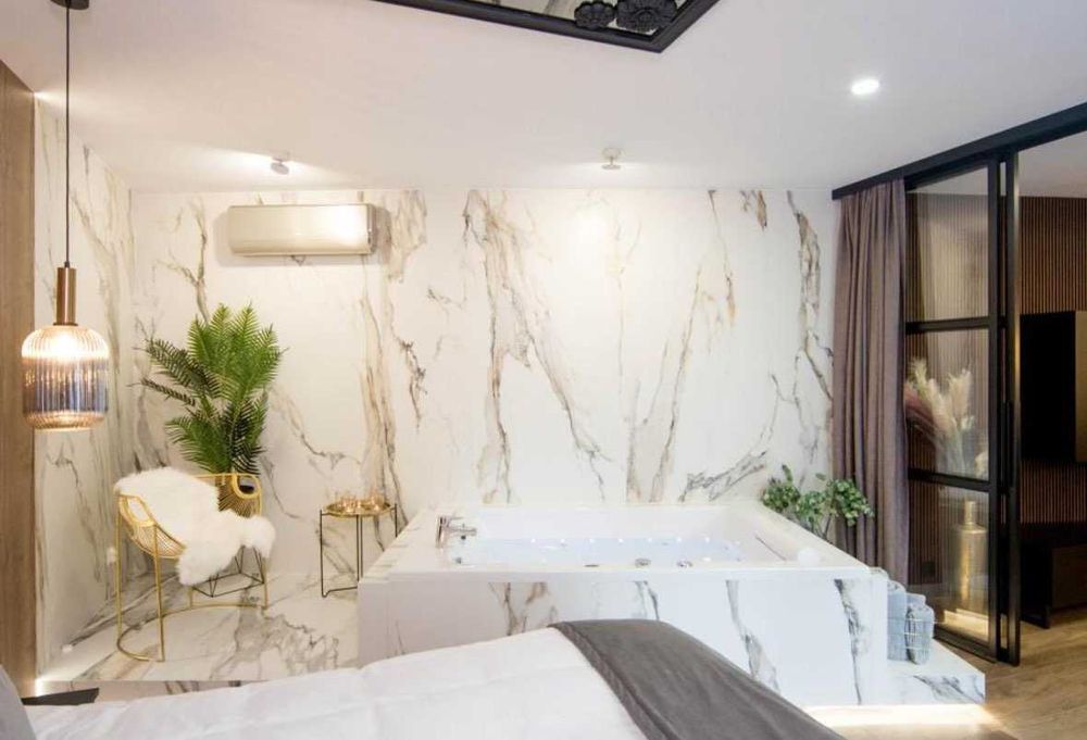 Piękny Apartament z Jacuzzi i Sauną w Centrum Miasta