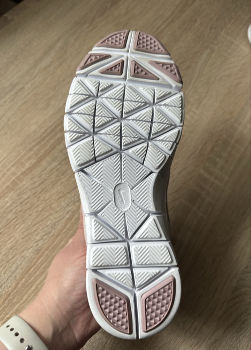 Кросівки Nike Flex Essential, 39 р.