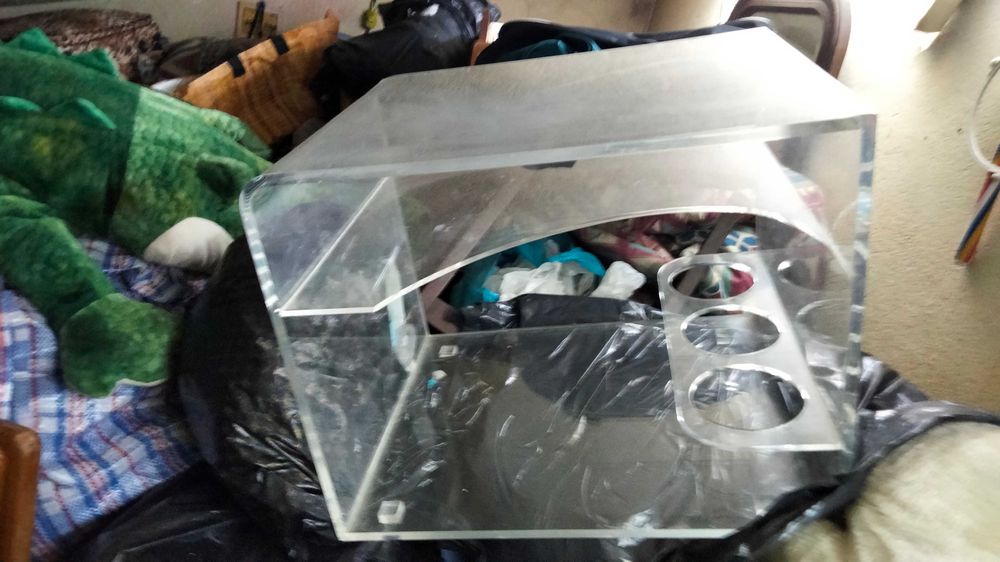 Mesa de sala de estar em acrilico