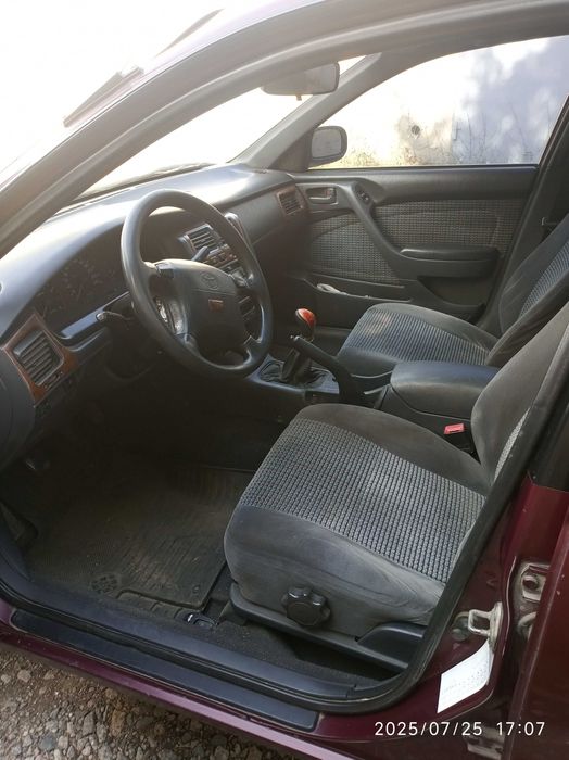 Автомобіль Toyota Carina-E