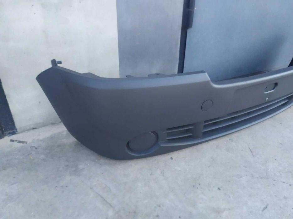 Бампер  Renault Trafic Трафік Opel Vivaro Віваро  2001-2015