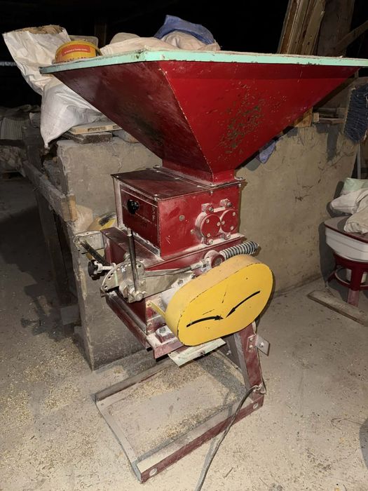 Gniotownik spomasz rud-8 do zboża