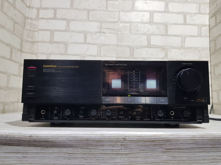 12 кг! Hi-Fi Стерео підсилювач GoldStar GSA 9320, *2x140 Вт, б/у з Нім