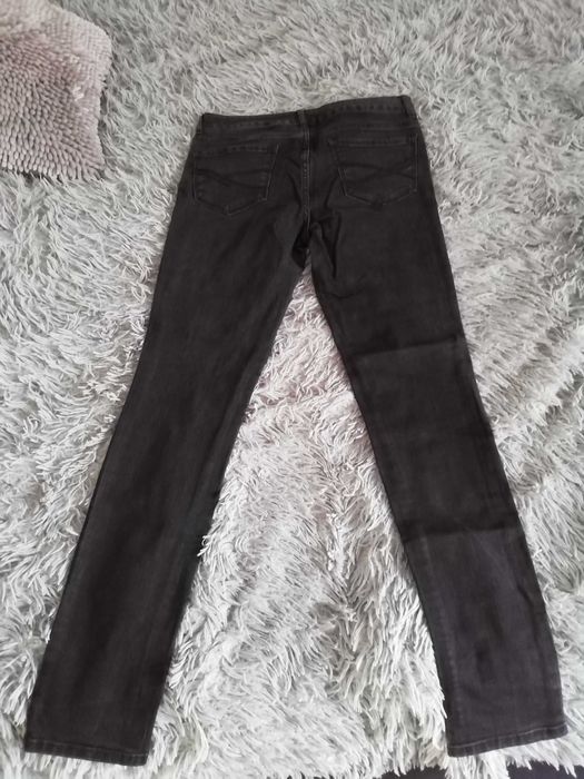 spodnie jeans skiny