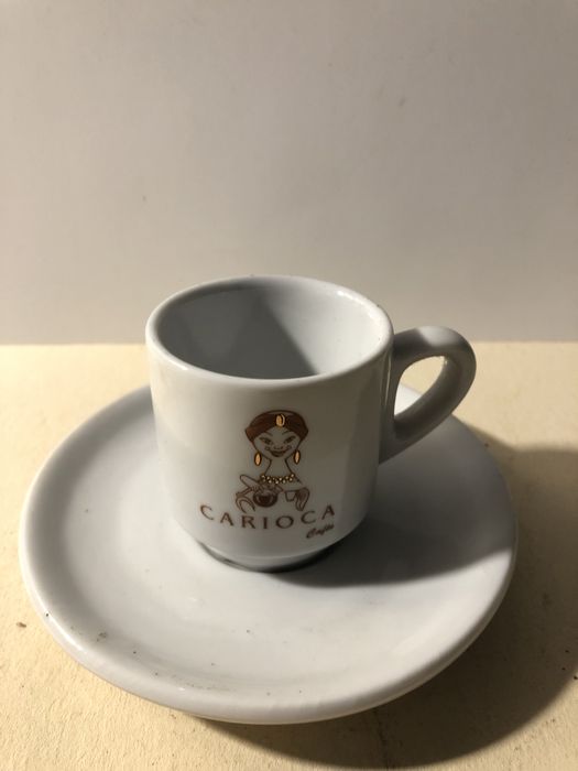 Chávena e pires carioca cafés