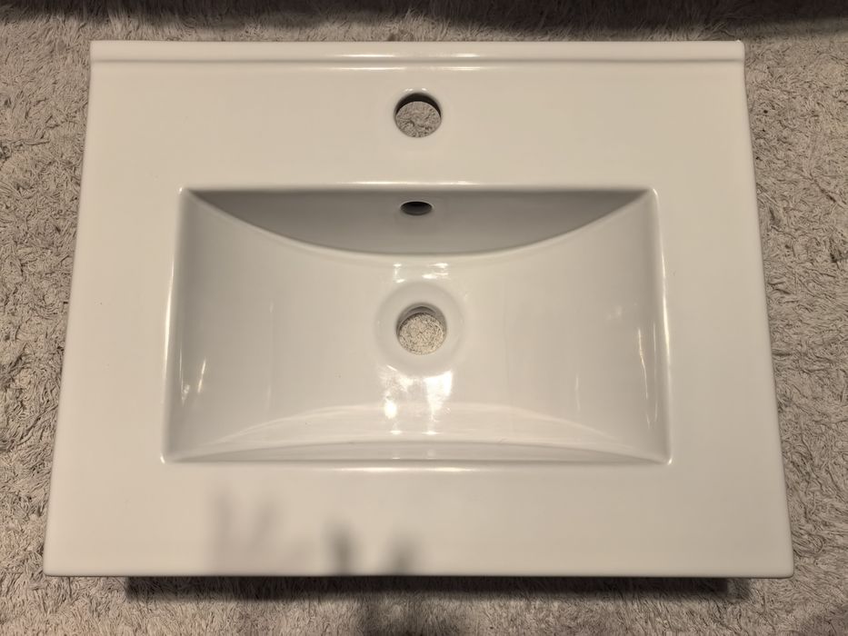Umywalka ceramiczna slim wpuszczana w szafkę   50x40 L1730