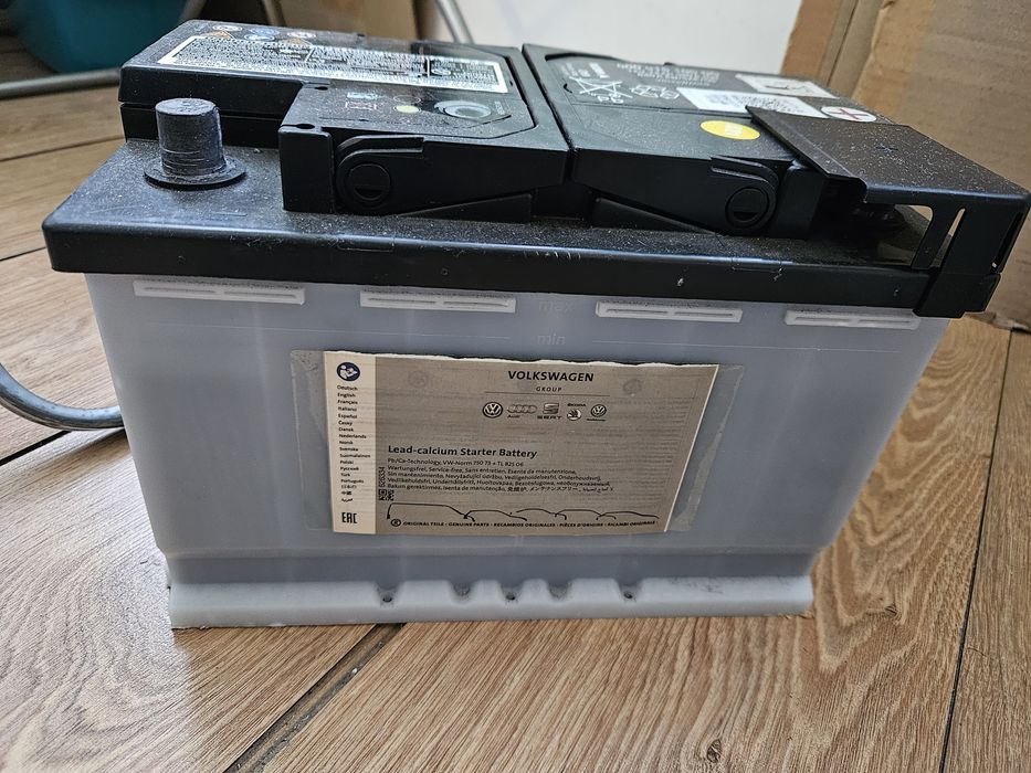 Автомобільний акумулятор VARTA VAG 000 915 105 DG 72Ah 640A