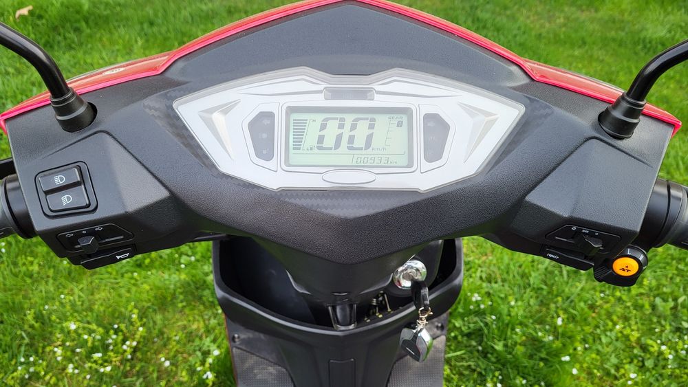 Електроскутер, скутер , мото