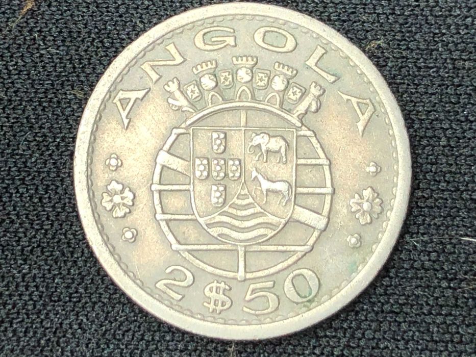 Angola 1967 - 2.5 Escudos Cupro-nickel