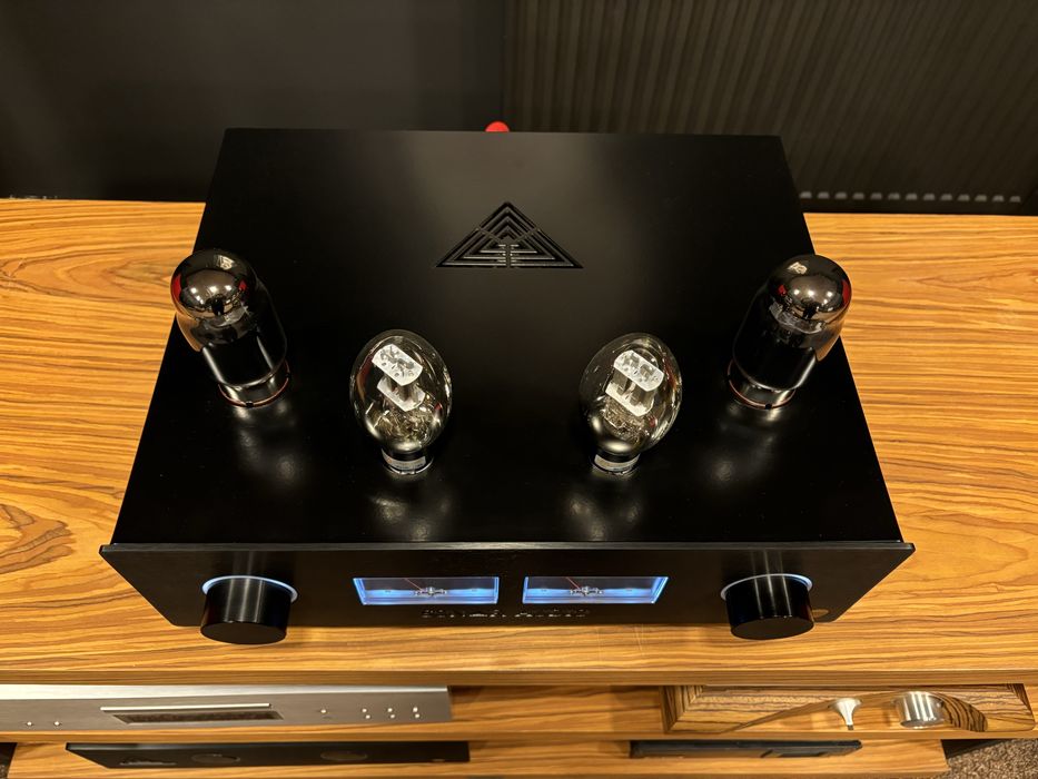 Sonar Audio model Villano - wzmacniacz lampowy KT88