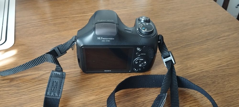 Фотоаппарат SONY DSC-H100