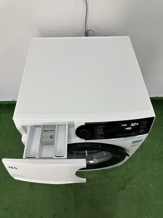 Пральна машина AEG 6000 series ProSense 1-9 кг
