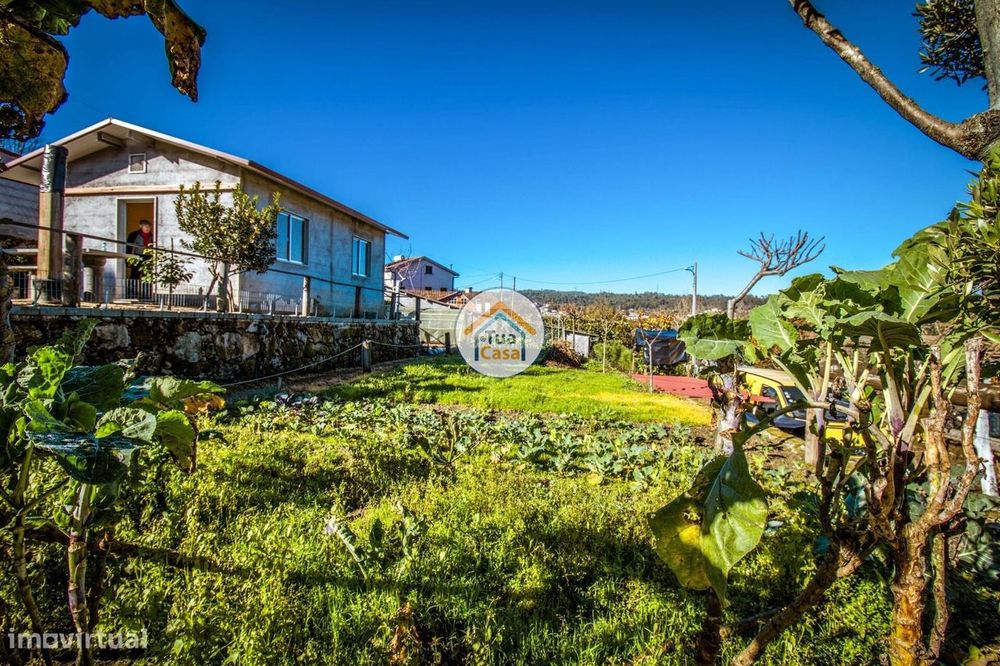 Terreno Urbano em Tarva, Viseu — Couto De Baixo E Couto De Cima, Viseu