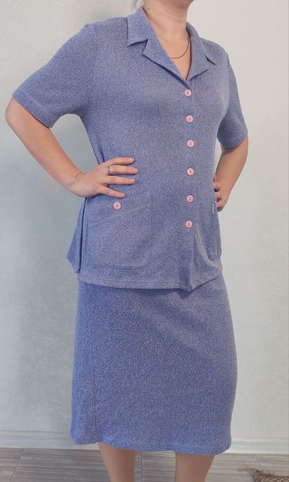 Жіночий літній  костюм двійка зі спідницею б/у. ХL