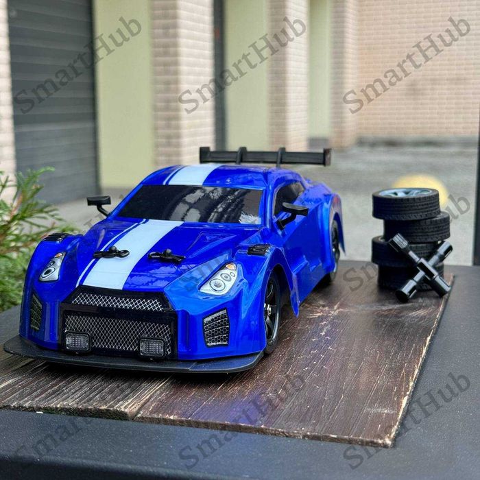Дрифт машинка Nissan GT-R Nismo 4WD на радіокеруванні 28.5см 1:16