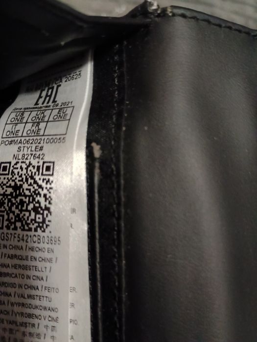 Portfel czarny Guess