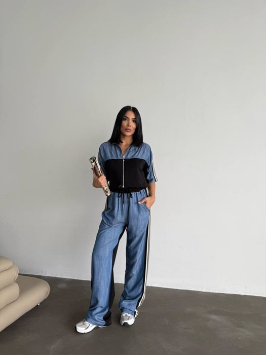 Крутий жіночий костюм спорт