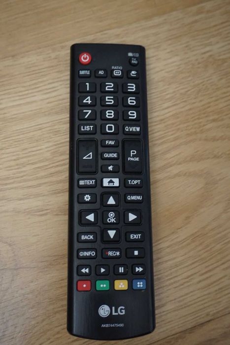 TV LG preta em excelente estado + comando