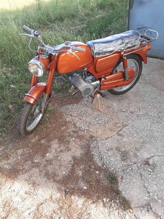 Vendo  motorizada Casal 181
