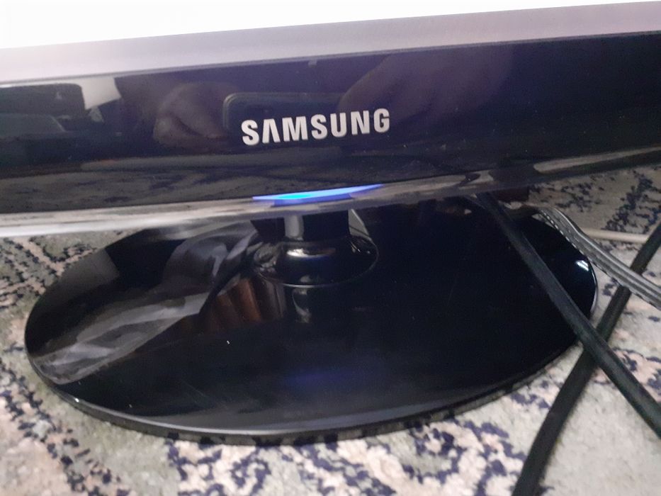 Samsung Monitor PC / LCD LED - 21.5P64738429939841122