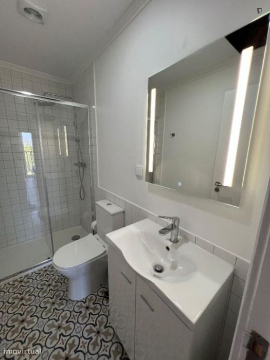 Estúdio - localizado em Almada Lisbon