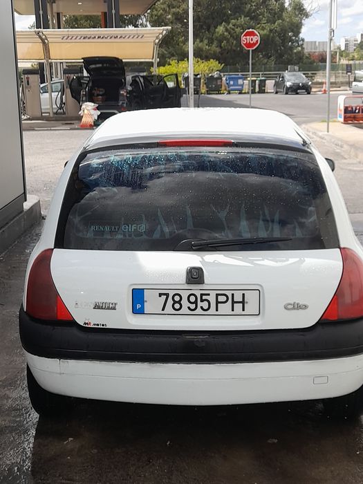 Calon Renault clio económico