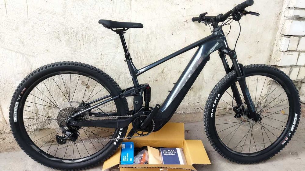 Giant Stance E+1 (2023р НОВИЙ)  документи, зарядне, педалі