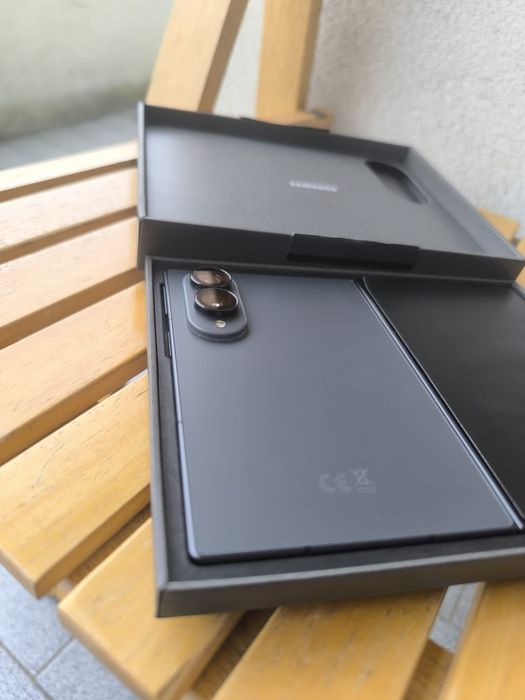 Samsung Z Fold 8 - 256GB