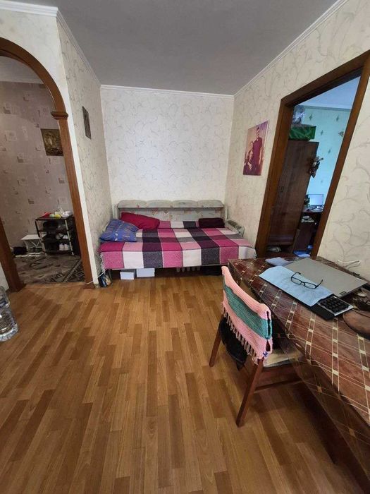 Продам 3 кімн. квартиру на Молодіжному. 3/5 пан. 40000