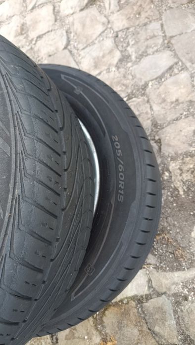 4 pneus+ jantes 205/60 r15