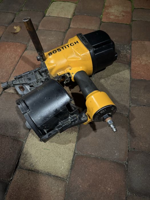 Пневмопістолети для збиття піддонів