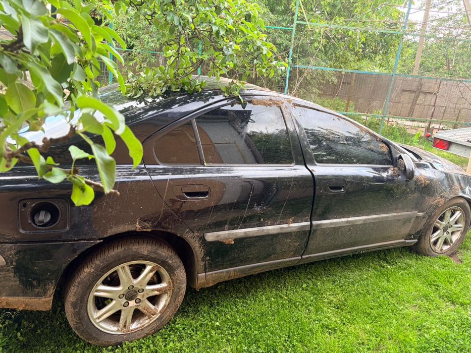 Volvo s60 під розбір