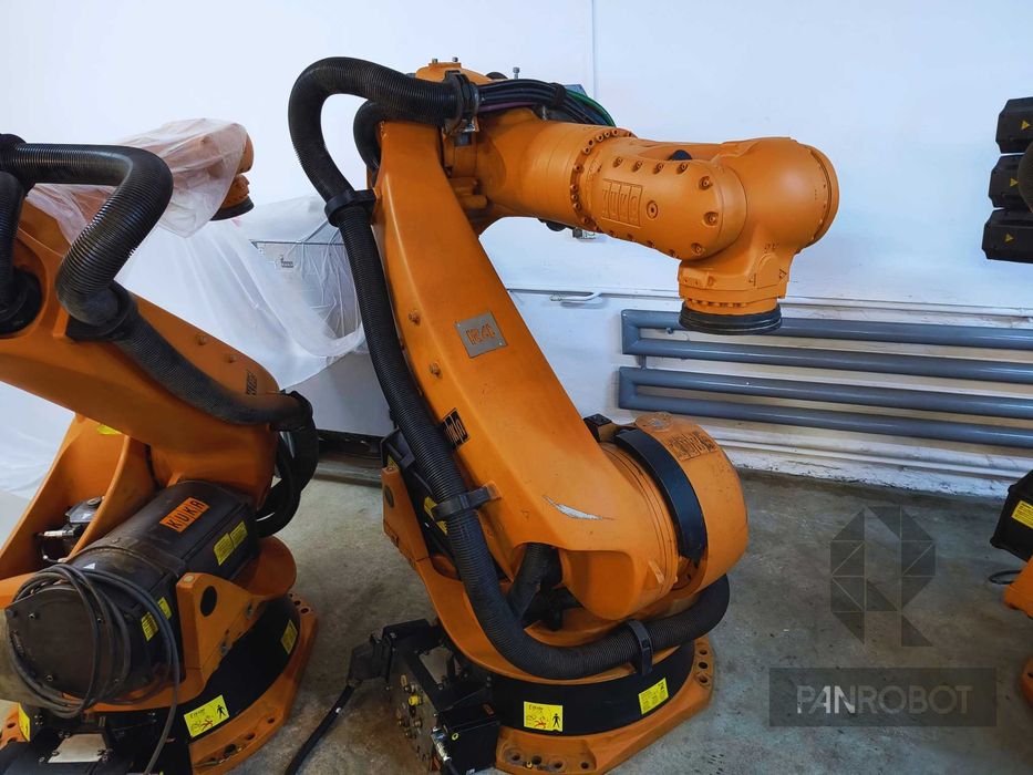 Robot przemysłowy KUKA KR210 - gotowy do pracy - serwisujemy roboty