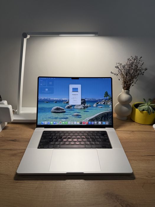 美品 MACBOOK PRO 16インチ 16GB/512GB 美品 MACBOOK PRO 16インチ 16GB/512GB 2021 Apple MacBook Pro 16