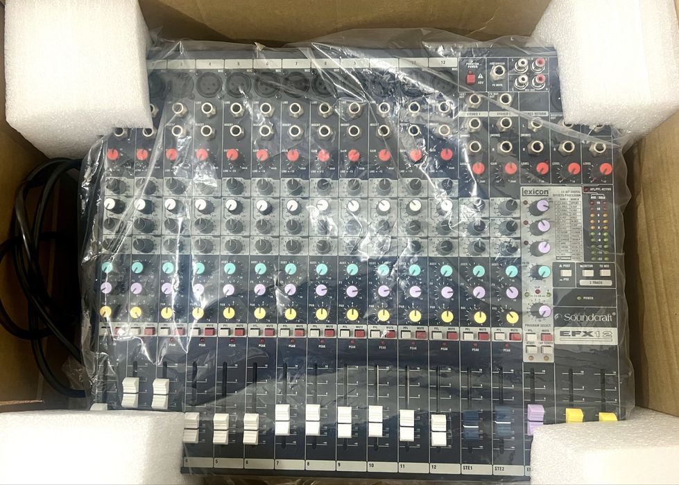 Mesa de mistura SOUNDCRAFT