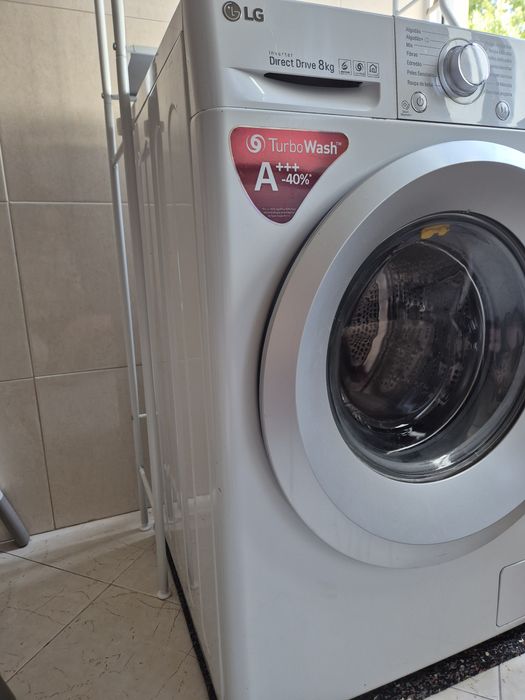 Máquina de Lavar Roupa LG Inverter Direct Drive 8kg - TurboWash A+++