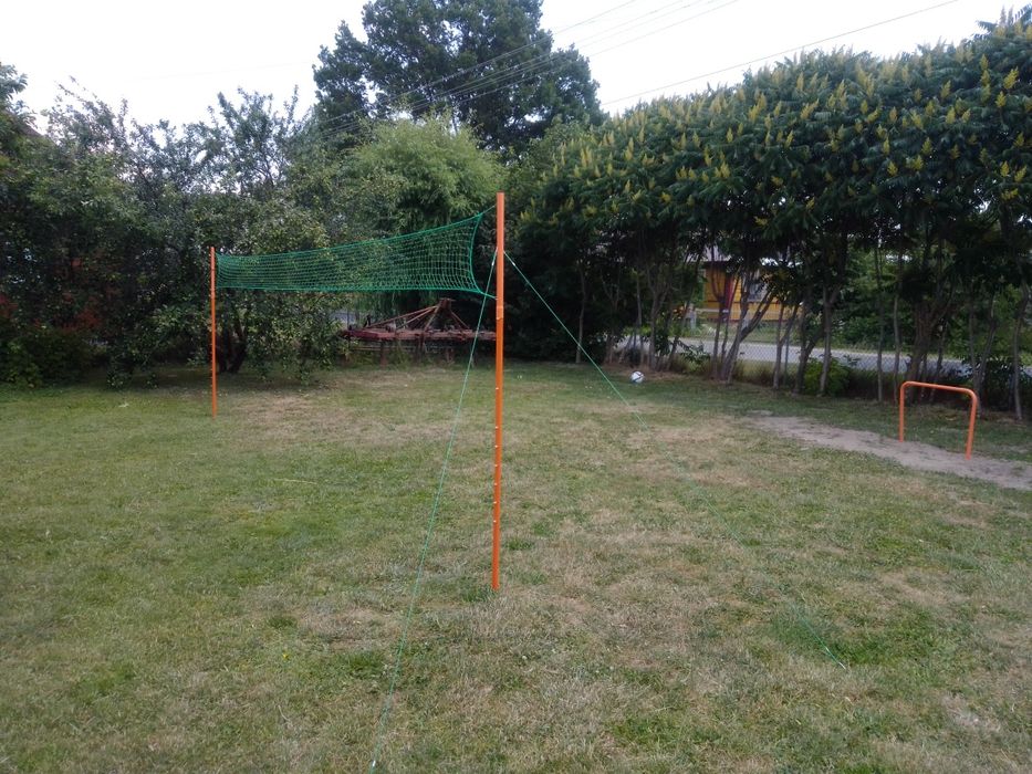 Zestaw sportowy ( siatkówka, babington, piłka nożna)