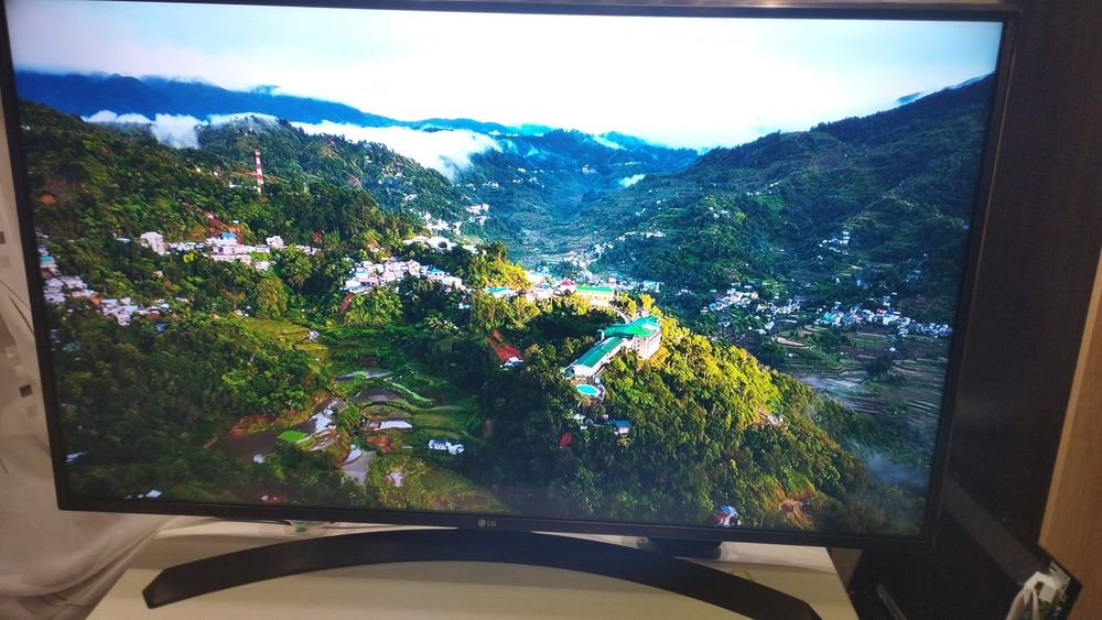 Телевізор LG 43lj
Wi fi, smart, full hd,