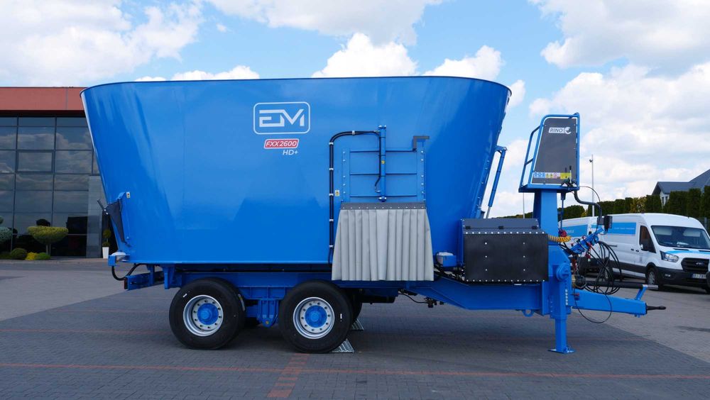 Wóz paszowy EUROMILK RINO FXX 2600 HD+ [26m3]