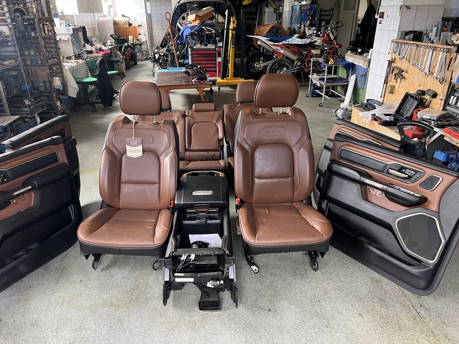 ДИСПЛЕЙ DODGE RAM 2019-2022 P68312620AF