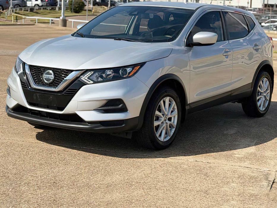 Nissan Rogue Sport SL      2022