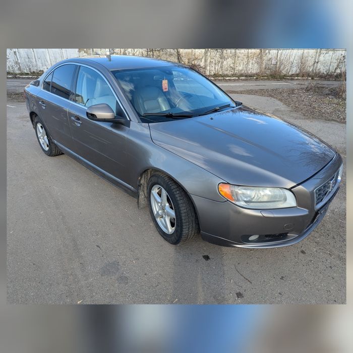 Розбираємо Volvo шрот V70 S80 XC70 P3 2 4d5 2 0b запчастини 2008 2016р