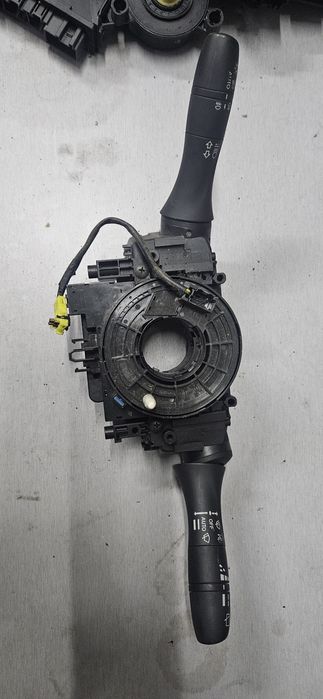 Nissan Qashqai Pajak Manetka Taśma Kierownicy