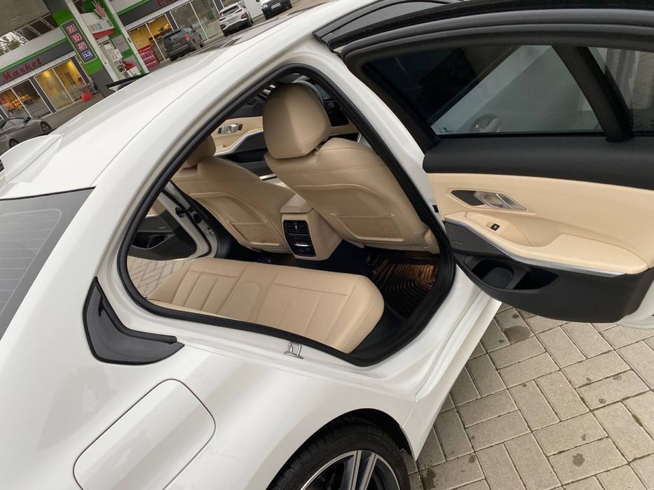 BMW  3 серії g20/2020 рік
