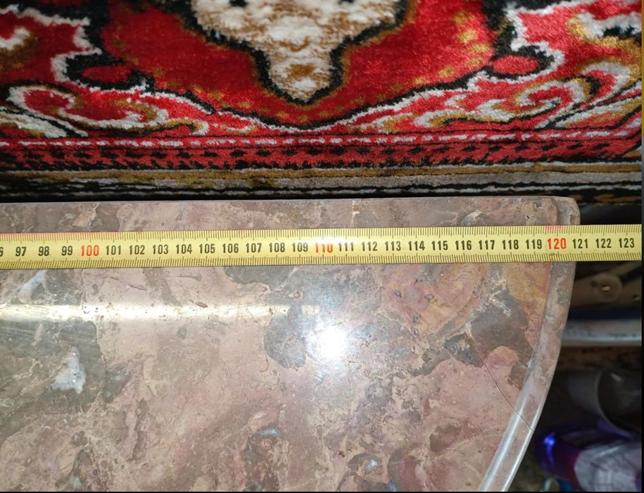 Consola / sapateira em madeira mogno com tampo em pedra granito