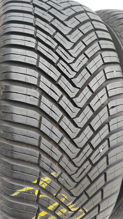 Opony Całoroczne 205/55/16 Continental 2szt 7,4mm MB