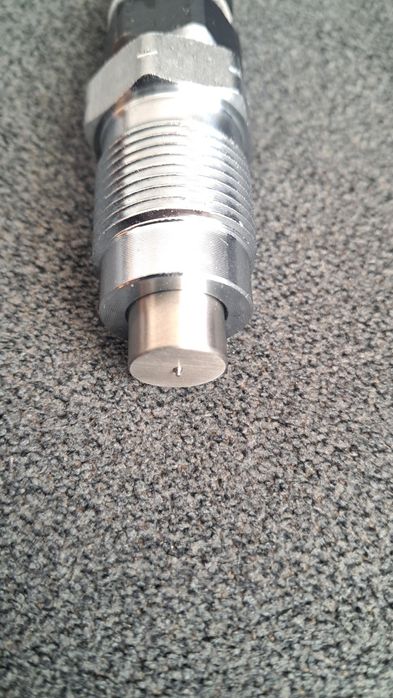 Nowy wtryskiwacz Kubota Z402